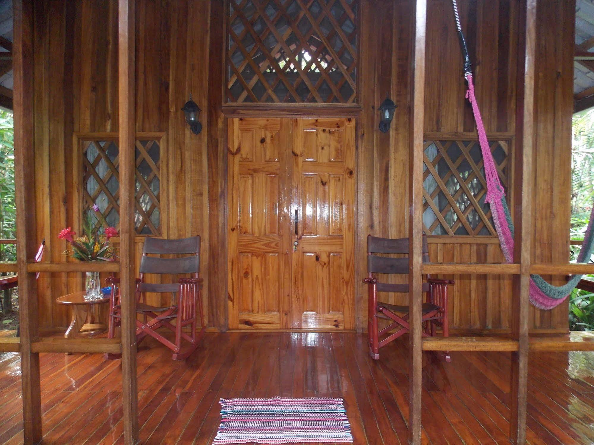 Coral Hill Bungalows Cahuita Exterior foto
