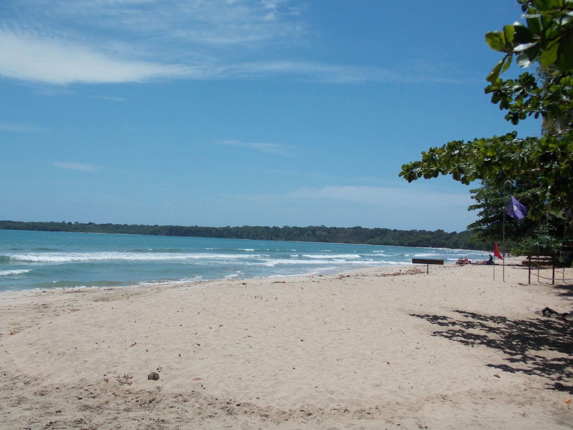 Coral Hill Bungalows Cahuita Exterior foto
