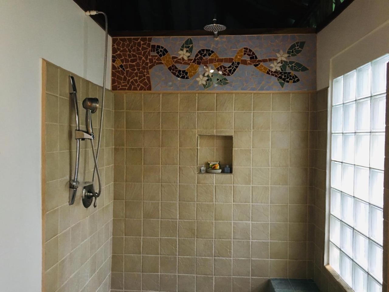 Coral Hill Bungalows Cahuita Exterior foto